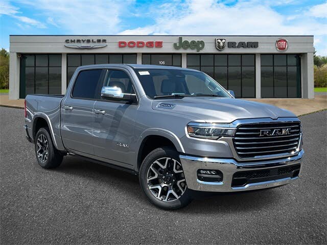 2026 RAM 1500 Laramie Crew Cab 4WD