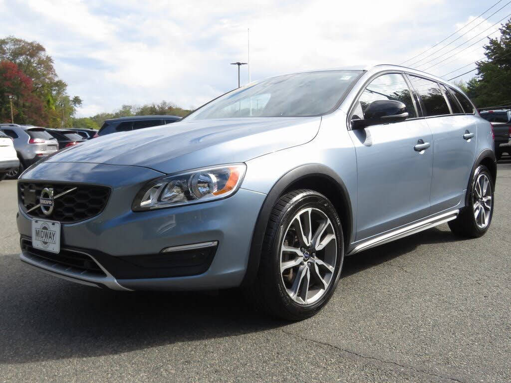 2018 Volvo V60 Cross Country T5 Premier AWD