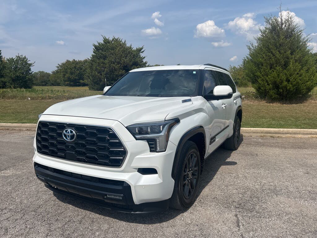 2023 Toyota Sequoia Platinum 4WD
