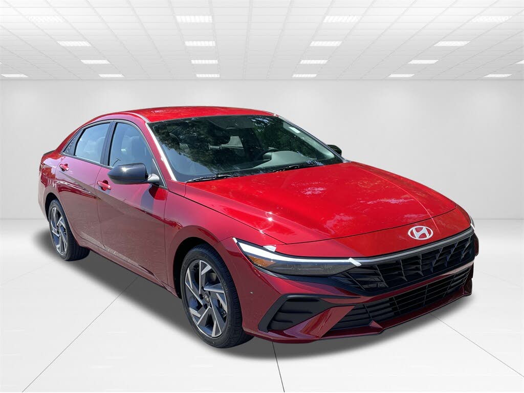 2025 Hyundai Elantra SEL Sport FWD