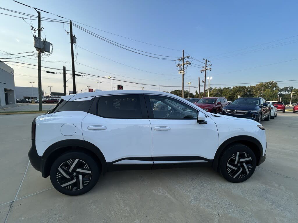 2025 Nissan Kicks SV FWD