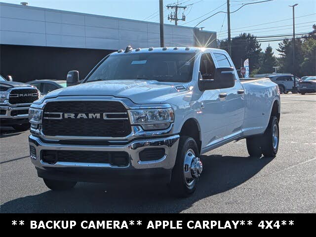 2024 RAM 3500 Tradesman Crew Cab LB DRW 4WD