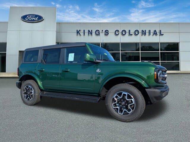 2025 Ford Bronco Outer Banks 4-Door 4WD
