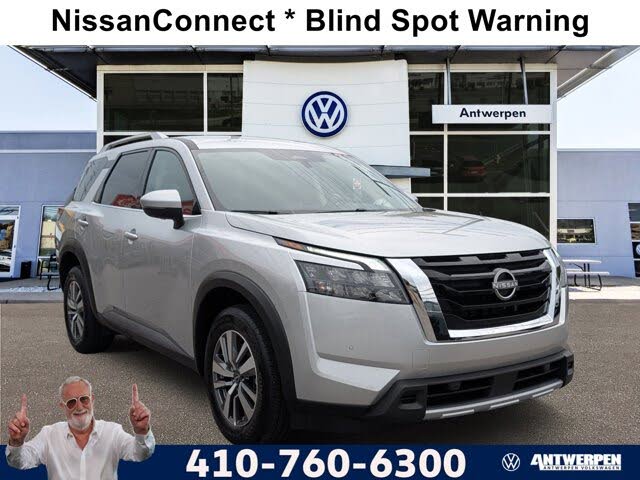 2025 Nissan Pathfinder SL 4WD