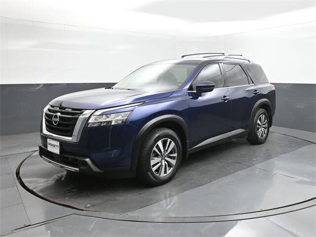 2023 Nissan Pathfinder SL FWD