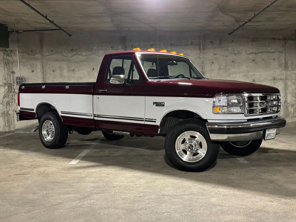 1993 Ford F-250 2 Dr XLT Standard Cab LB