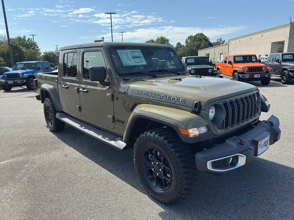 2025 Jeep Gladiator High Tide Crew Cab 4WD