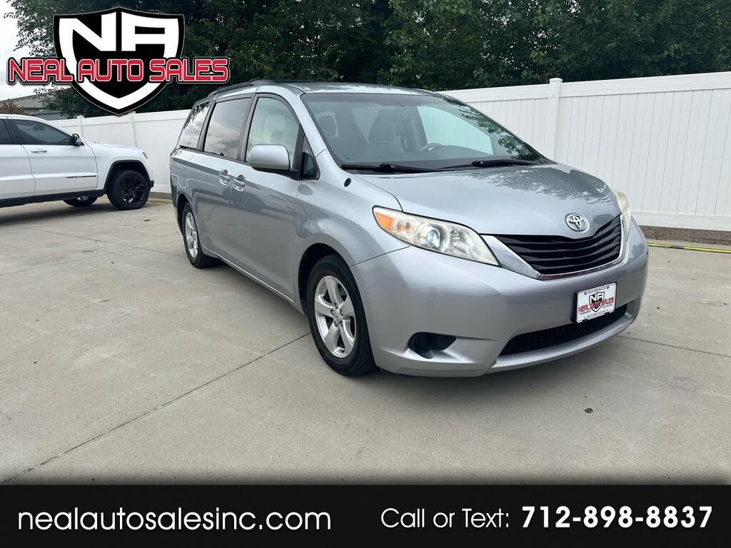 2011 Toyota Sienna 7-Passenger V6 FWD