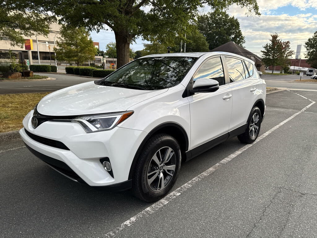 2018 Toyota RAV4 XLE
