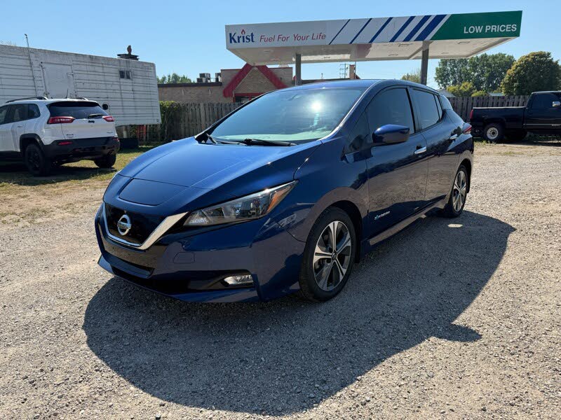 2019 Nissan LEAF SV FWD