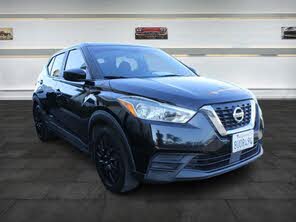 Nissan Kicks S FWD