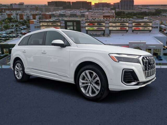 2025 Audi Q7 quattro Premium Plus 55 TFSI