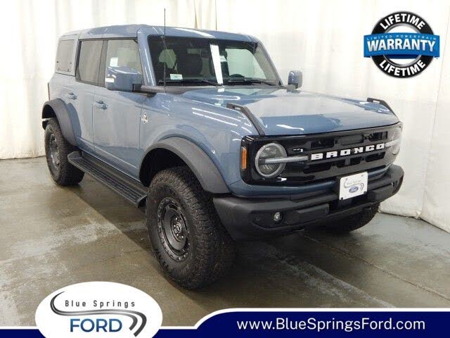2025 Ford Bronco Outer Banks 4-Door 4WD