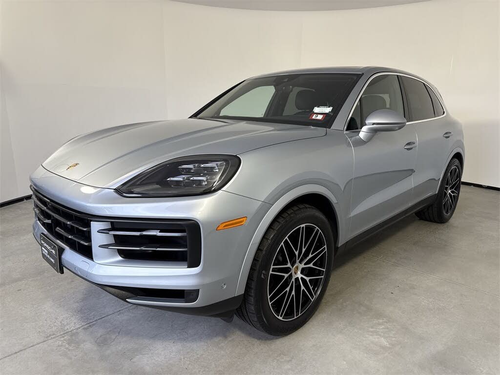 2025 Porsche Cayenne AWD