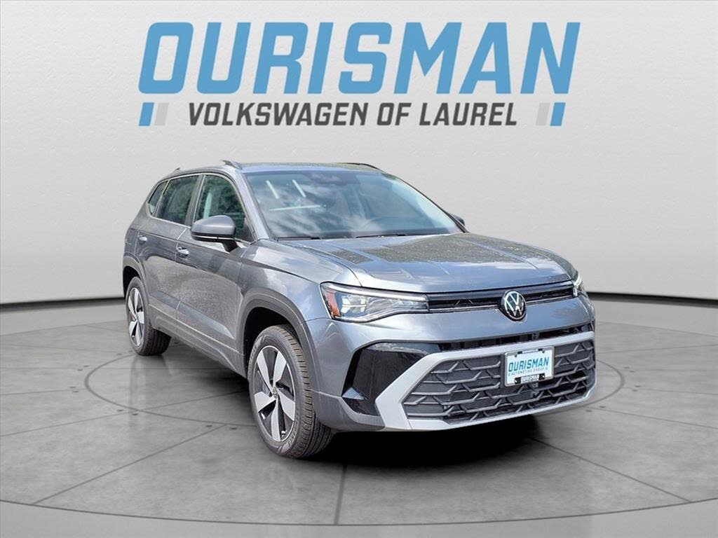 2025 Volkswagen Taos SE 4Motion