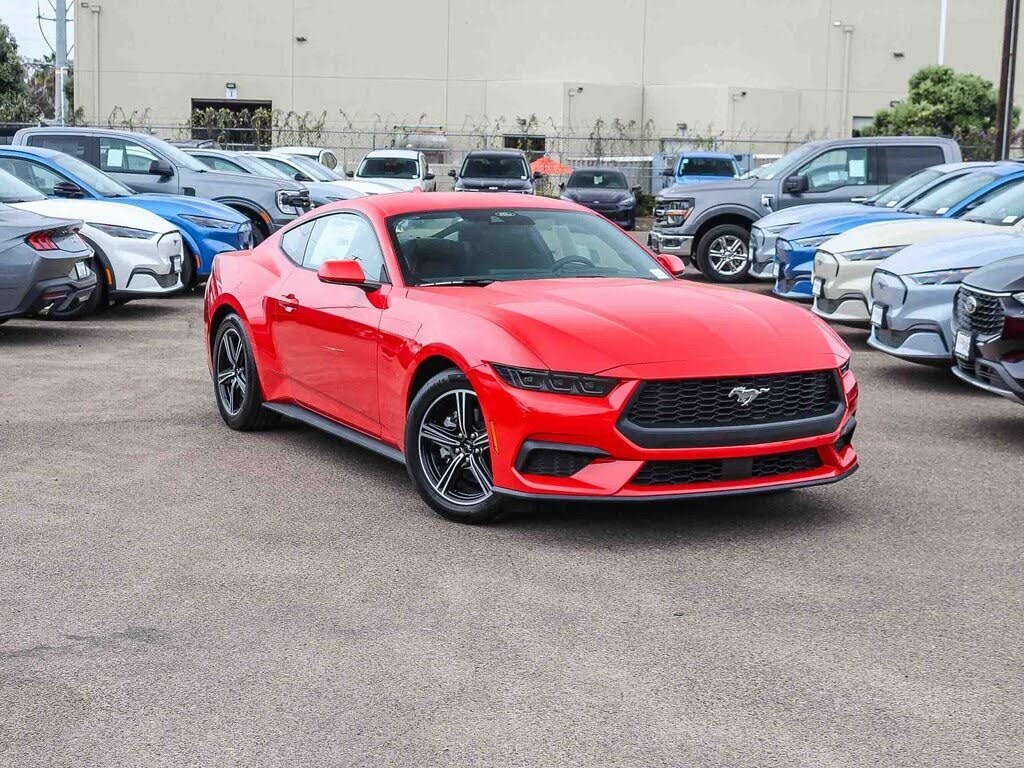 2025 Ford Mustang EcoBoost Fastback RWD