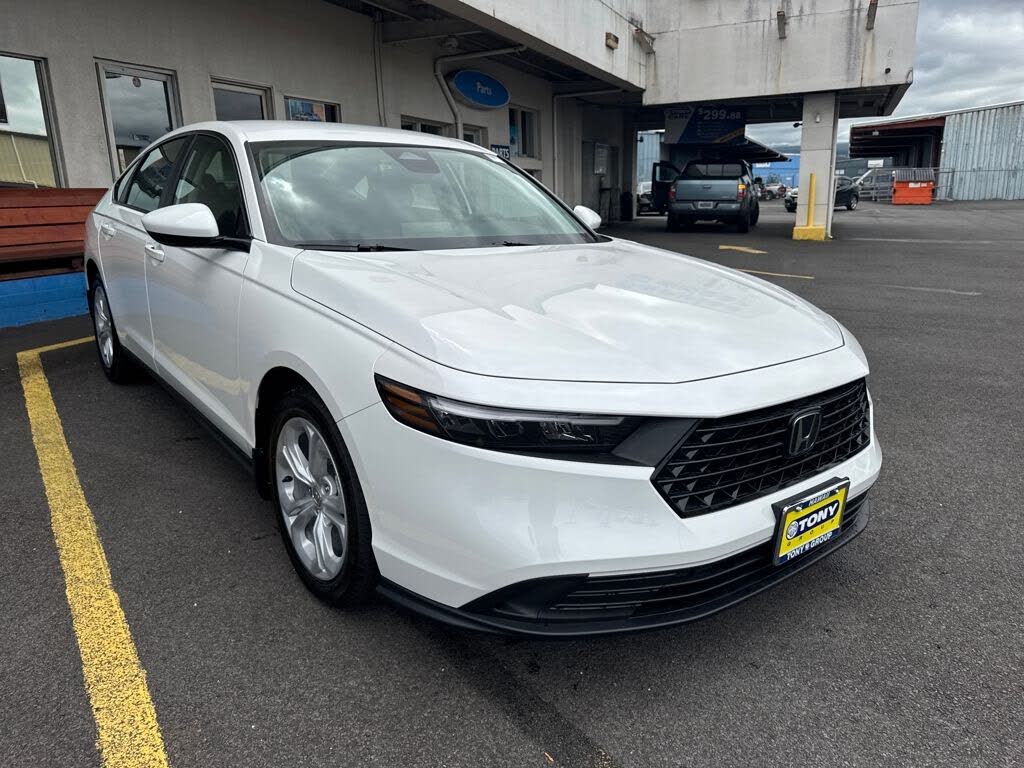 2025 Honda Accord LX FWD