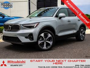 Volvo XC40 B5 Plus Bright Theme AWD