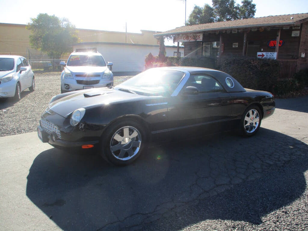 2002 Ford Thunderbird Deluxe RWD