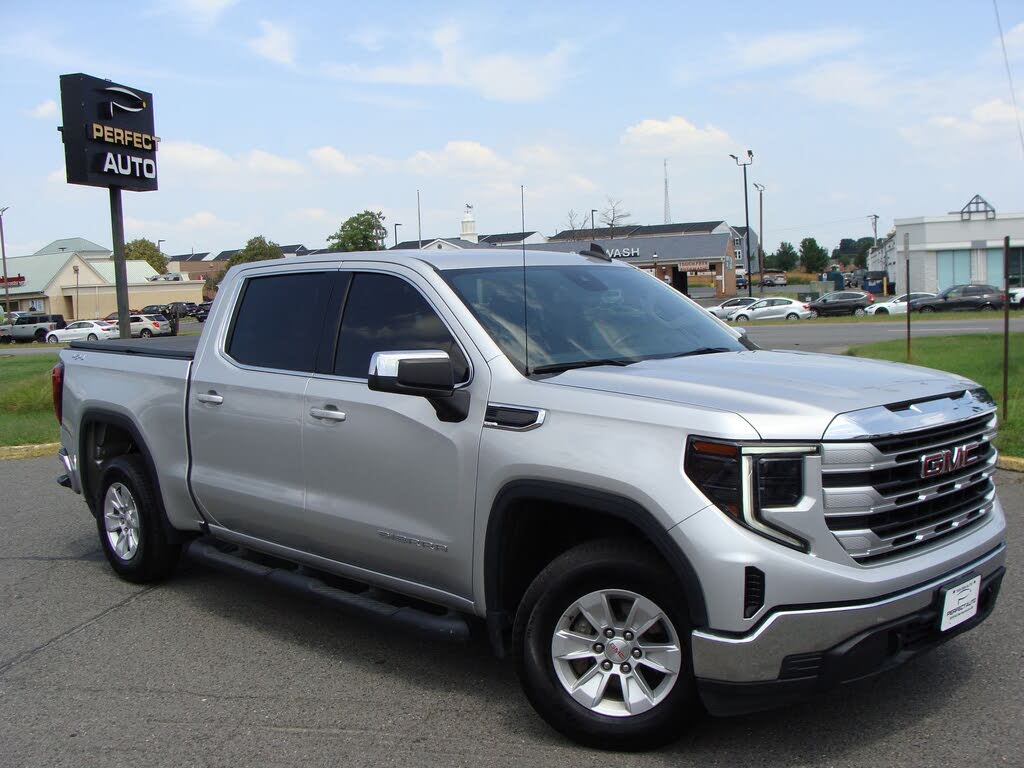 2022 GMC Sierra 1500 SLE Crew Cab 4WD