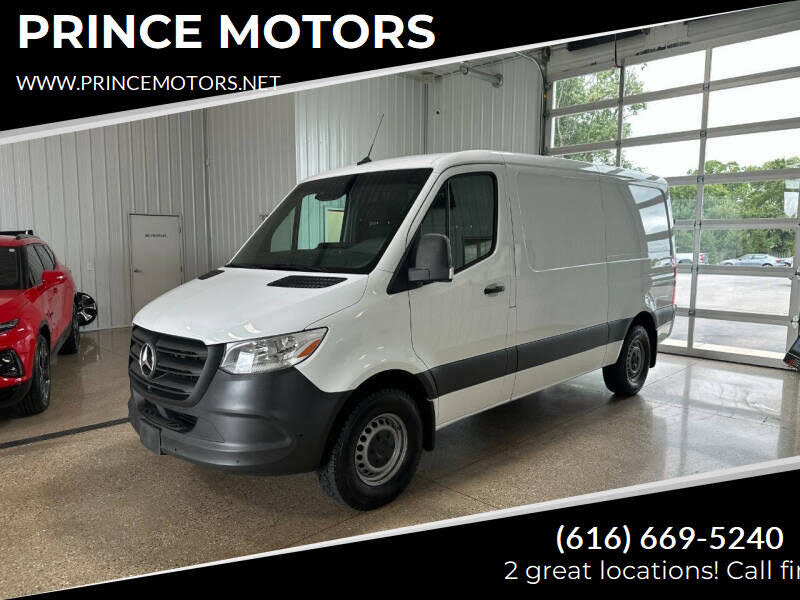 2022 Mercedes-Benz Sprinter 1500 144 High Roof Passenger Van RWD