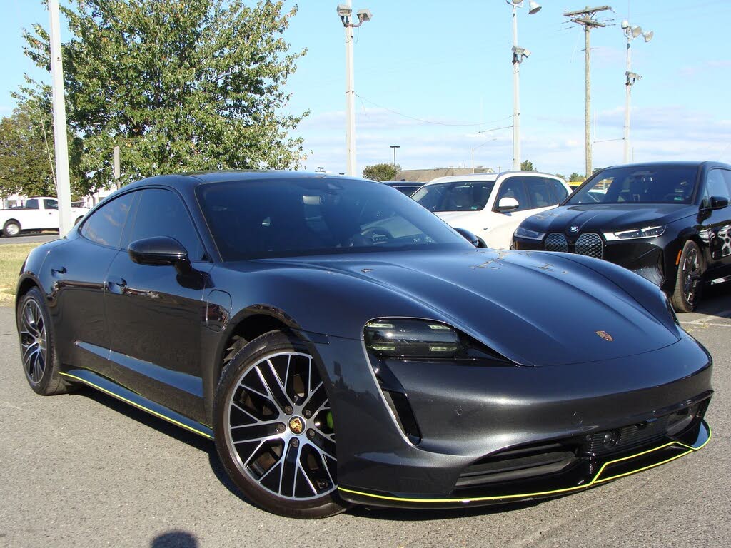 2022 Porsche Taycan Sedan RWD