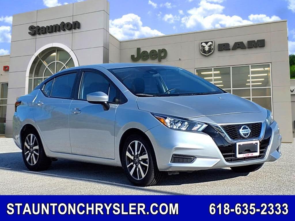 2022 Nissan Versa SV FWD