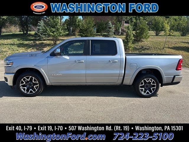 2025 RAM 1500 Laramie Crew Cab 4WD