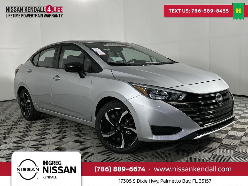 2025 Nissan Versa SR FWD