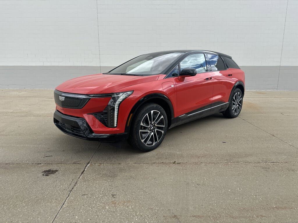 2025 Cadillac OPTIQ Sport 2 AWD