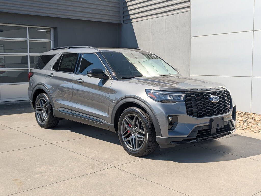 2025 Ford Explorer ST AWD