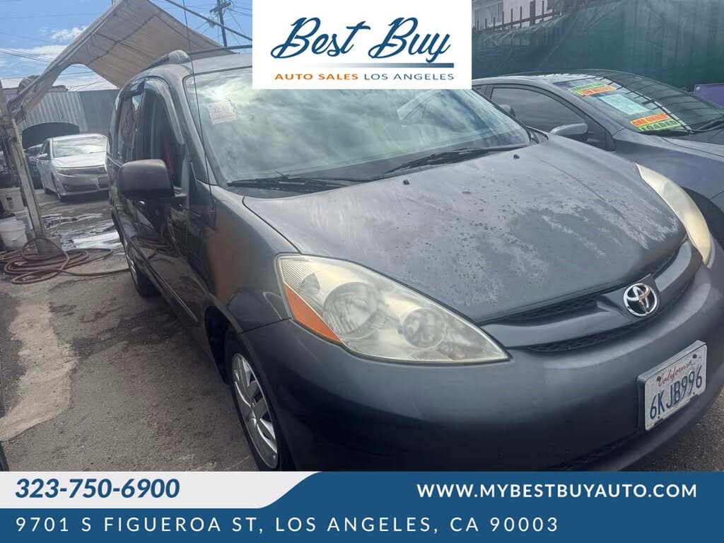 2010 Toyota Sienna CE 7-Passenger