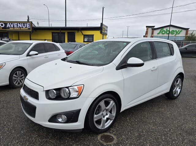2016 Chevrolet Sonic LT Hatchback FWD