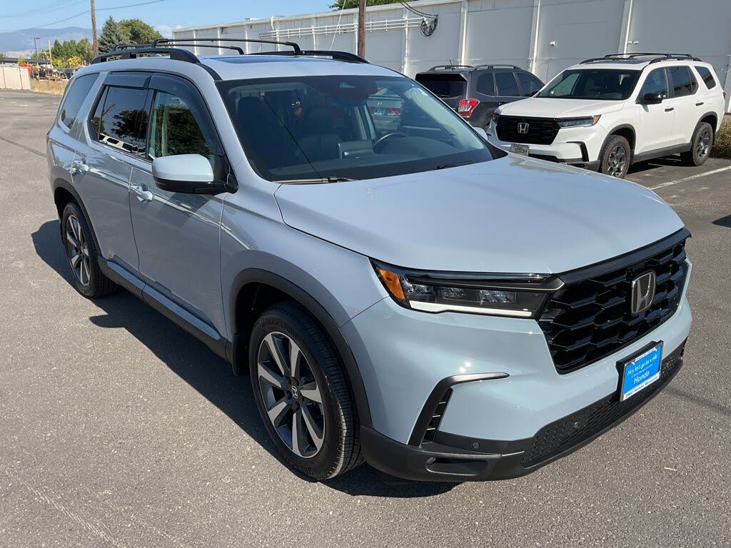 2025 Honda Pilot Touring AWD