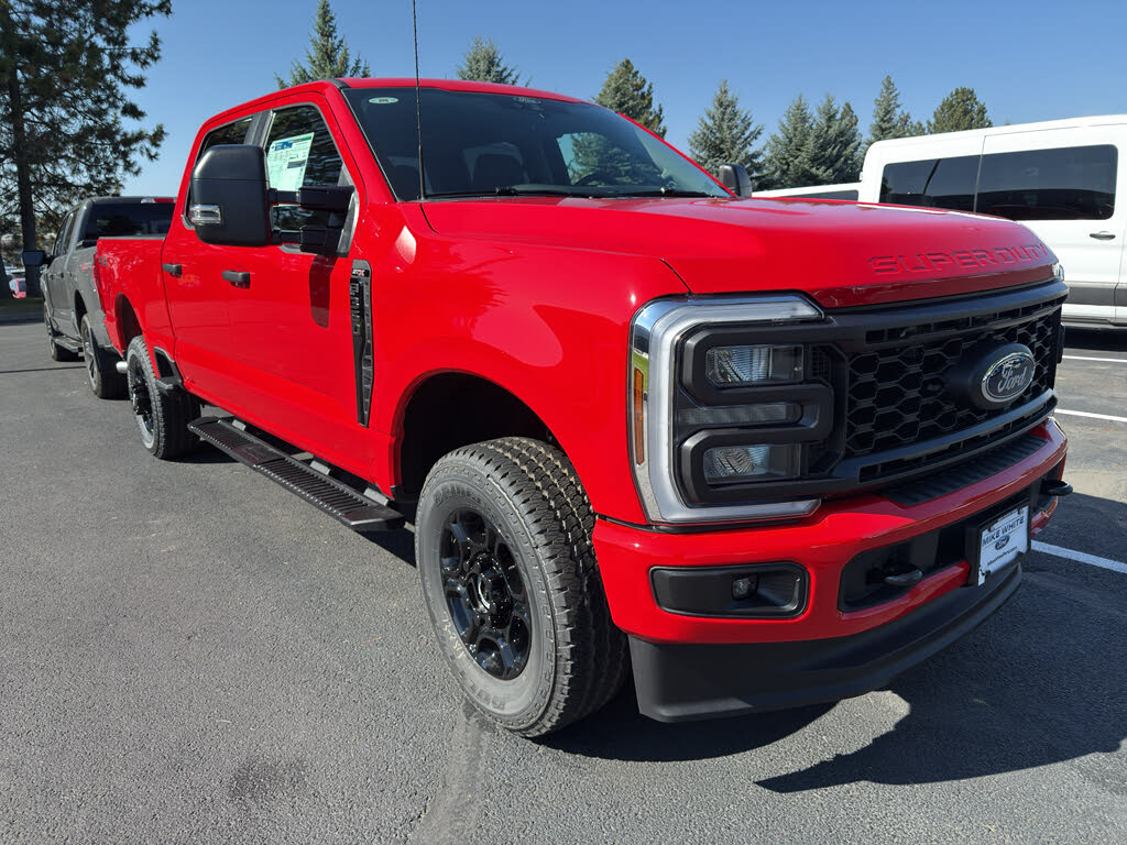 2026 Ford F-350 Super Duty XL Crew Cab 4WD