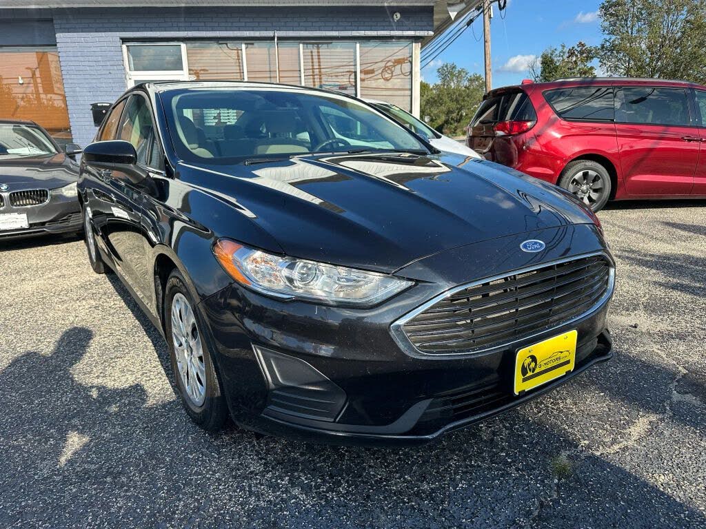 2020 Ford Fusion S FWD