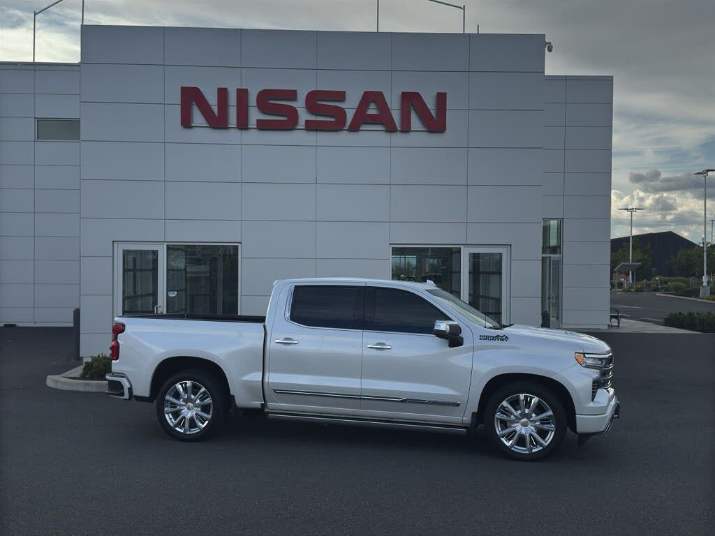 2024 Chevrolet Silverado 1500 High Country Crew Cab 4WD