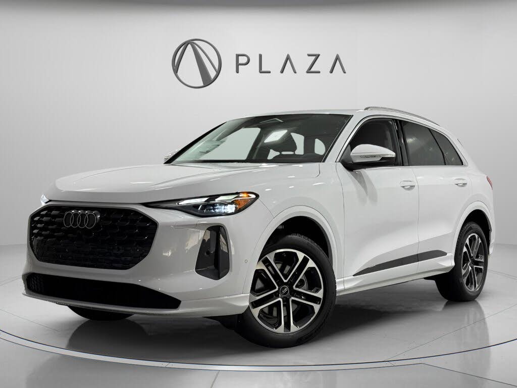 2025 Audi Q5 quattro Premium 40 TFSI