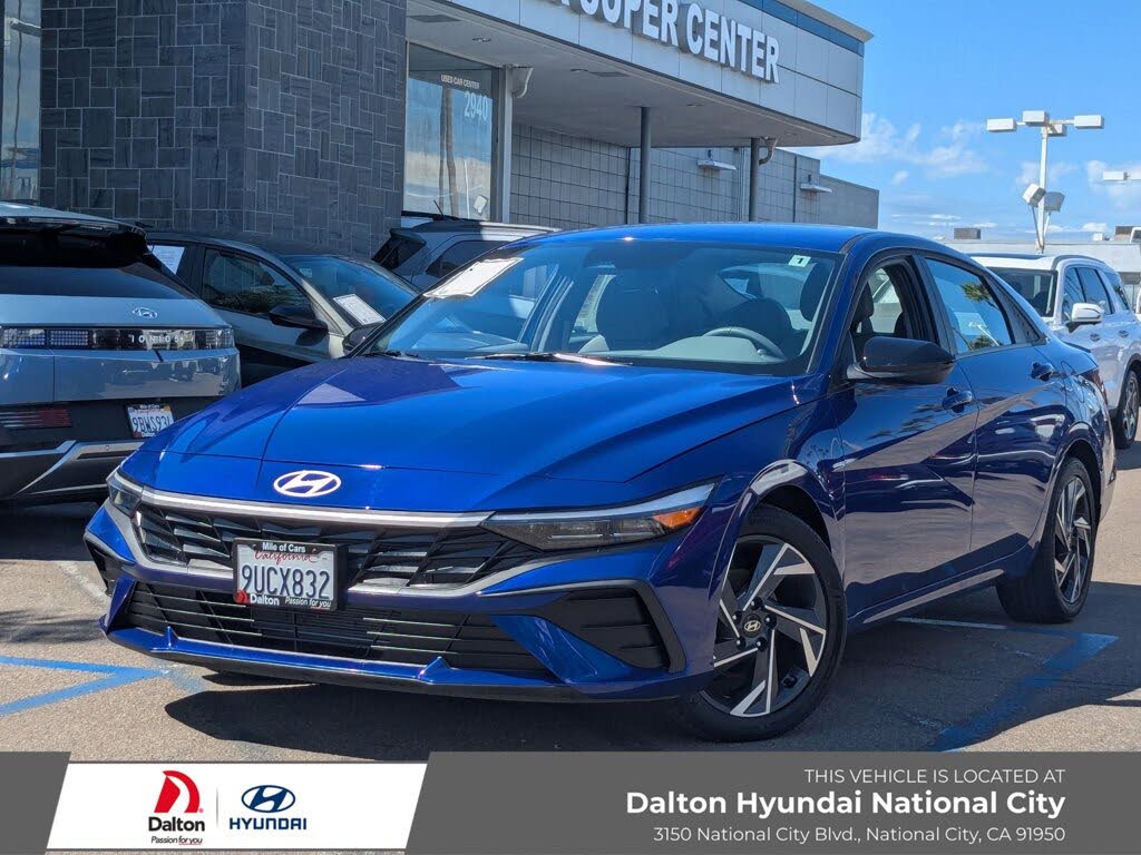 2025 Hyundai Elantra SEL Sport FWD