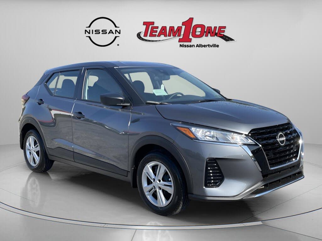 2025 Nissan Kicks Play S FWD