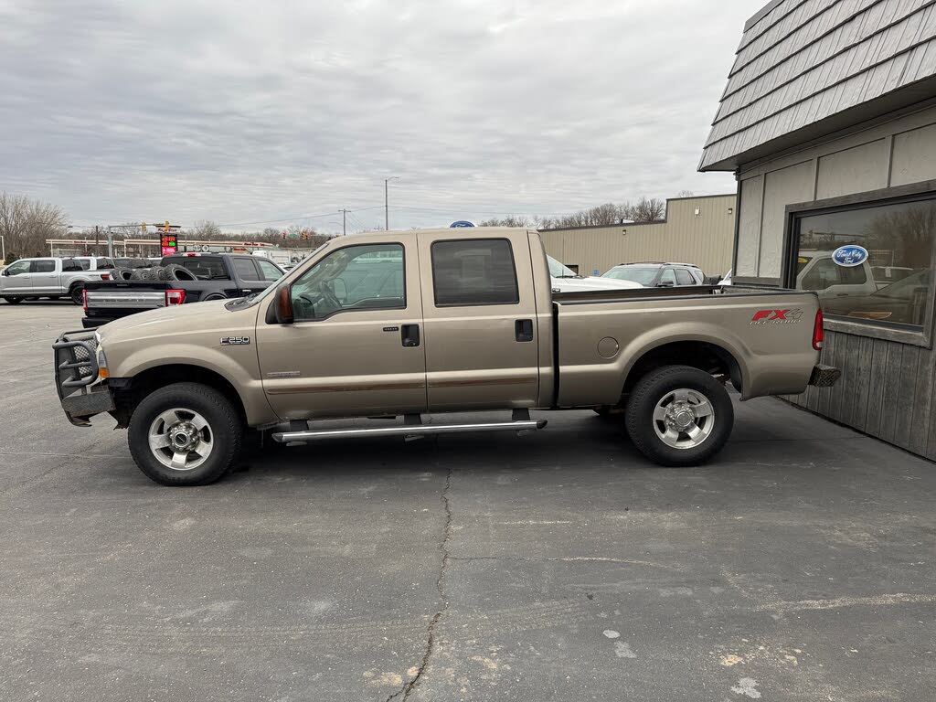 2004 Ford F-250 Super Duty Lariat Crew Cab 4WD