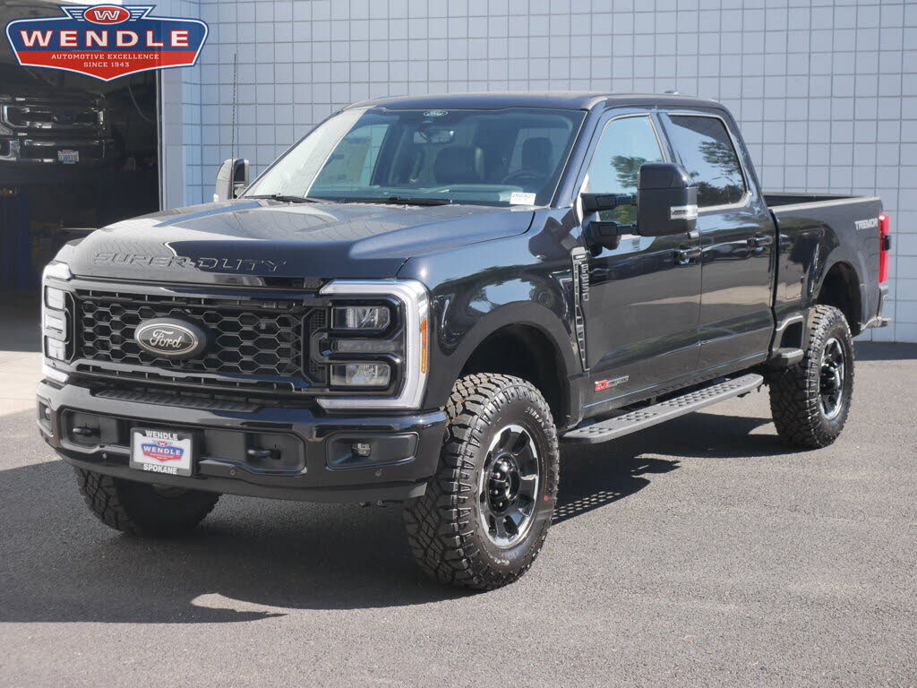 2025 Ford F-250 Super Duty Lariat Crew Cab 4WD