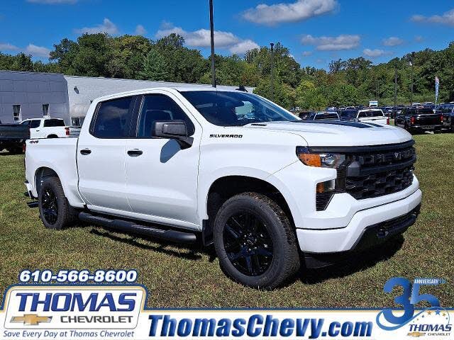 2026 Chevrolet Silverado 1500 Custom Crew Cab 4WD