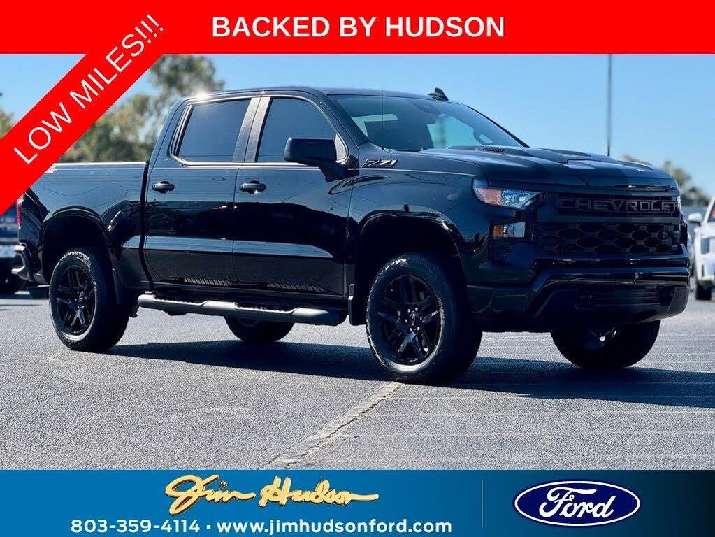 2025 Chevrolet Silverado 1500 Custom Trail Boss Crew Cab 4WD