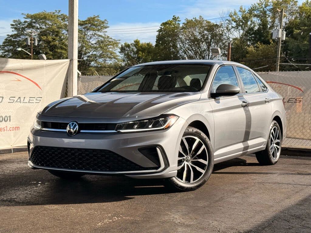 2025 Volkswagen Jetta SE FWD