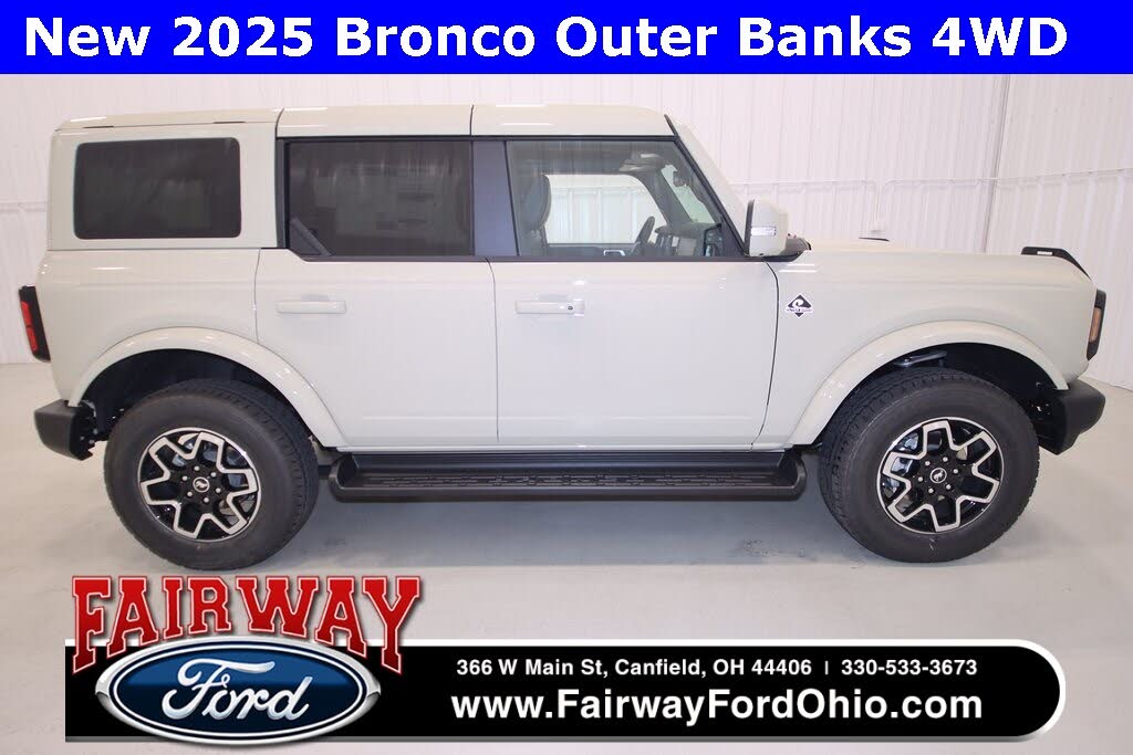 2025 Ford Bronco Outer Banks 4-Door 4WD