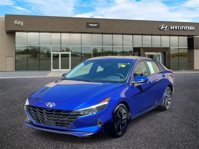 2023 Hyundai Elantra SEL FWD