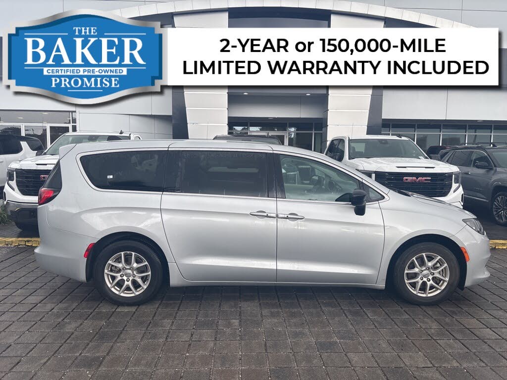 2024 Chrysler Voyager LX FWD
