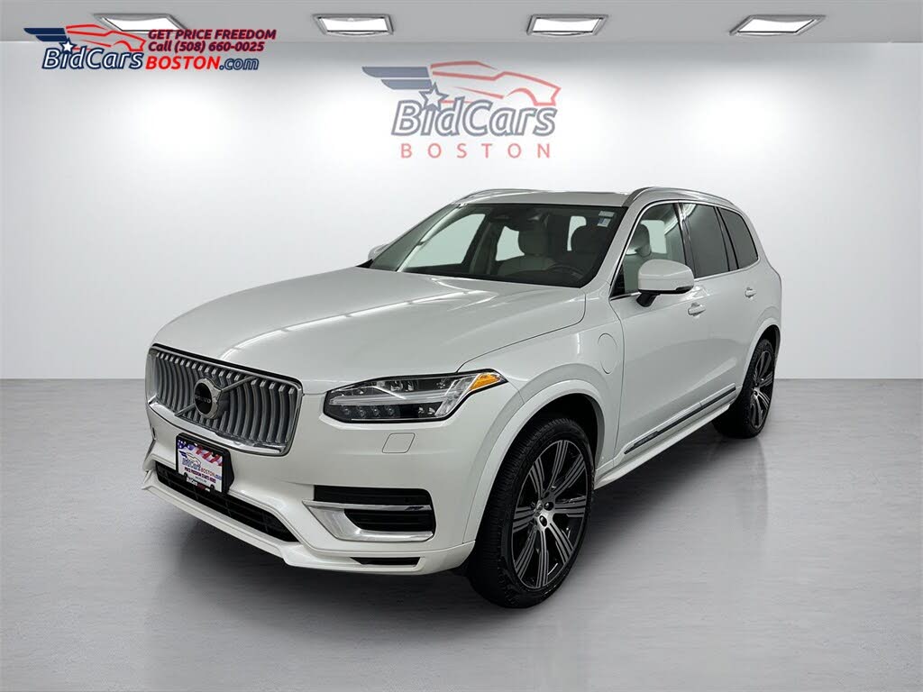 2024 Volvo XC90 Recharge T8 Core Bright Theme eAWD