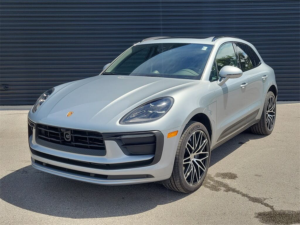 2025 Porsche Macan AWD